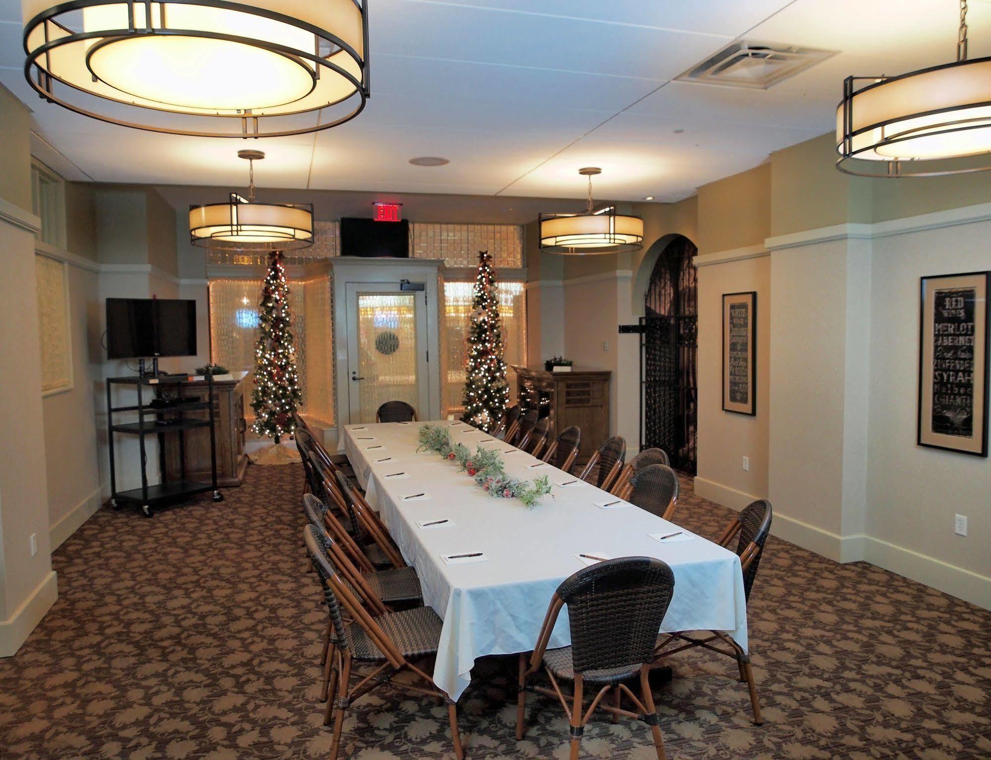 Charley Creek Inn Wabash Εξωτερικό φωτογραφία